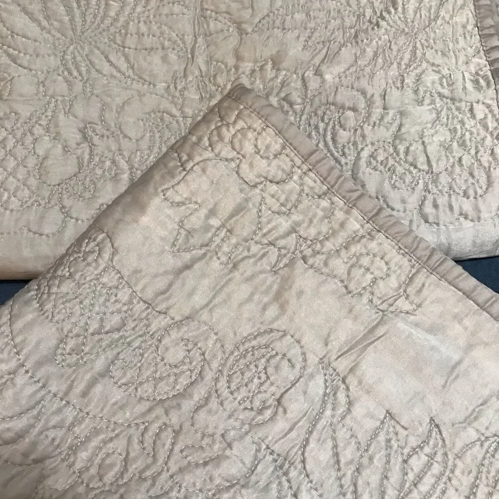 2 Pottery Barn Monique Lhuillier Shams